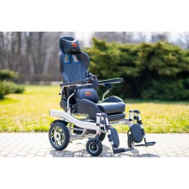 Ekskluzywny i komfortowy wózek inwalidzki elektryczny Holding Hands A2