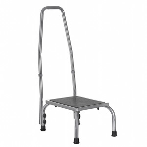 Stopień schodek do wanny z poręczą SW300AM marki ActionMED