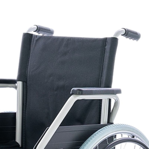 Wózek inwalidzki stalowy z systemem szybkiego demontażu kół BASIC PLUS VCWK43BP VITEA CARE szerokość 42 cm Koła pompowane - Galeria zdjęcie 2