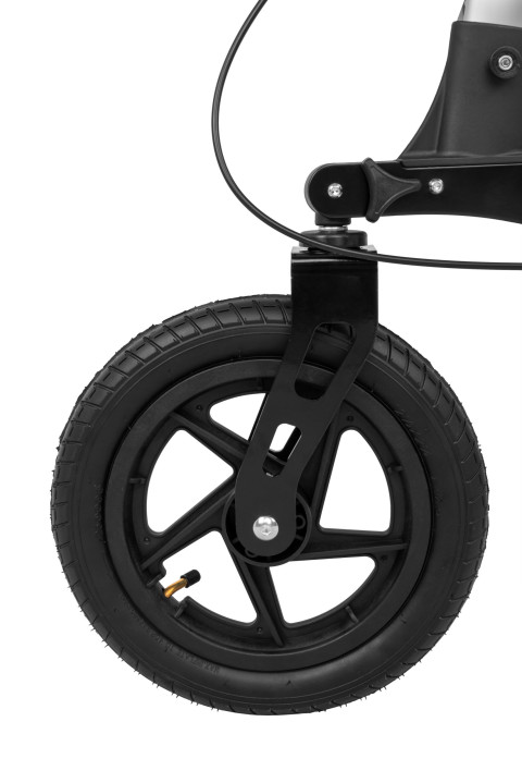 Terenowy balkonik chodzik aluminiowy na dużych dętkowych kołach AT51036 - NFZ - Galeria zdjęcie 8