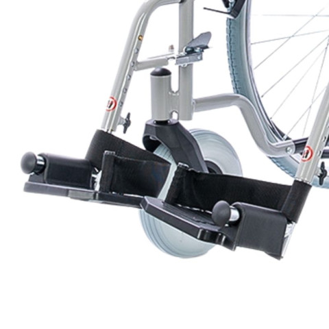 Wózek inwalidzki stalowy z systemem szybkiego demontażu kół BASIC PLUS VCWK43BP VITEA CARE szerokość 42 cm Koła pompowane - Galeria zdjęcie 4